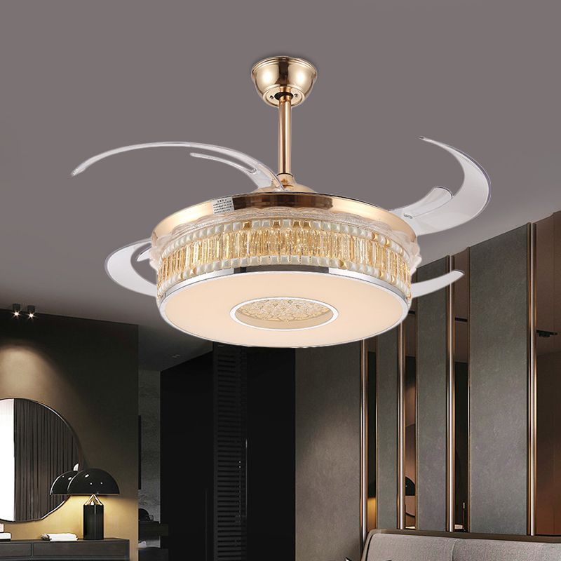 Goldene kreisförmige Hängelüfterbeleuchtung Metall LED Schlafzimmer Halbflush -Deckenleuchte mit 4 klaren Klingen, 42 "Breite