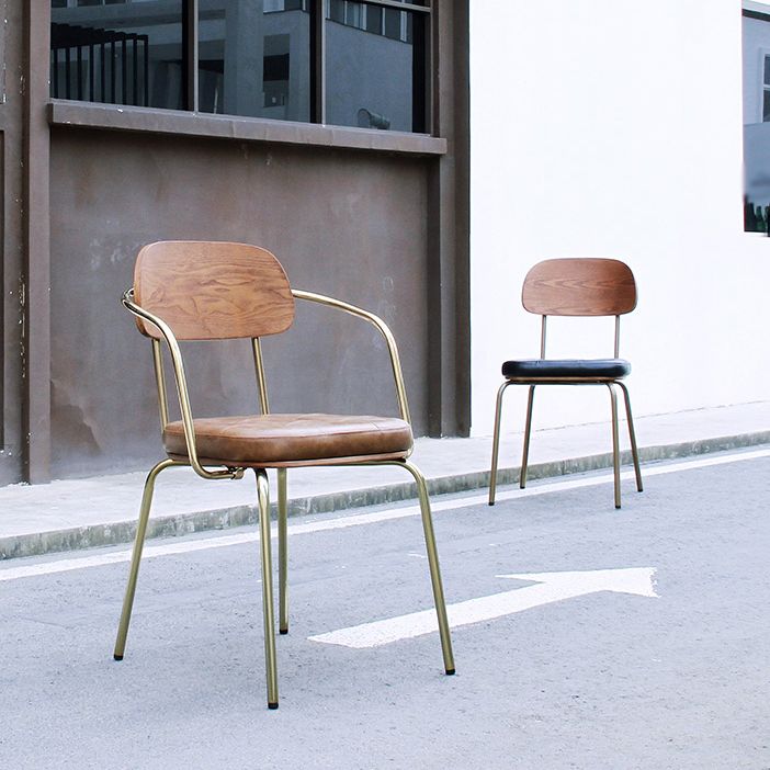 Industriële stijl PU lederen eetkamerstoelen Open rug Dineerarm zijstoelen voor thuis