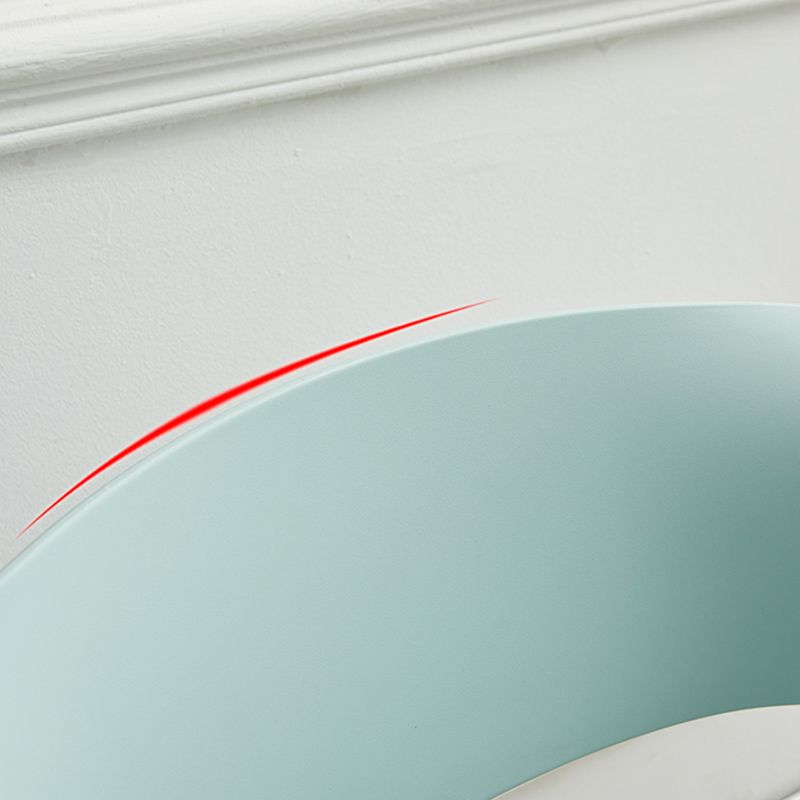 Chaises d'appoint de salle à manger en plastique Chaise d'intérieur et d'extérieur Glam de 18 po de large, chaise d'appoint à dossier ouvert