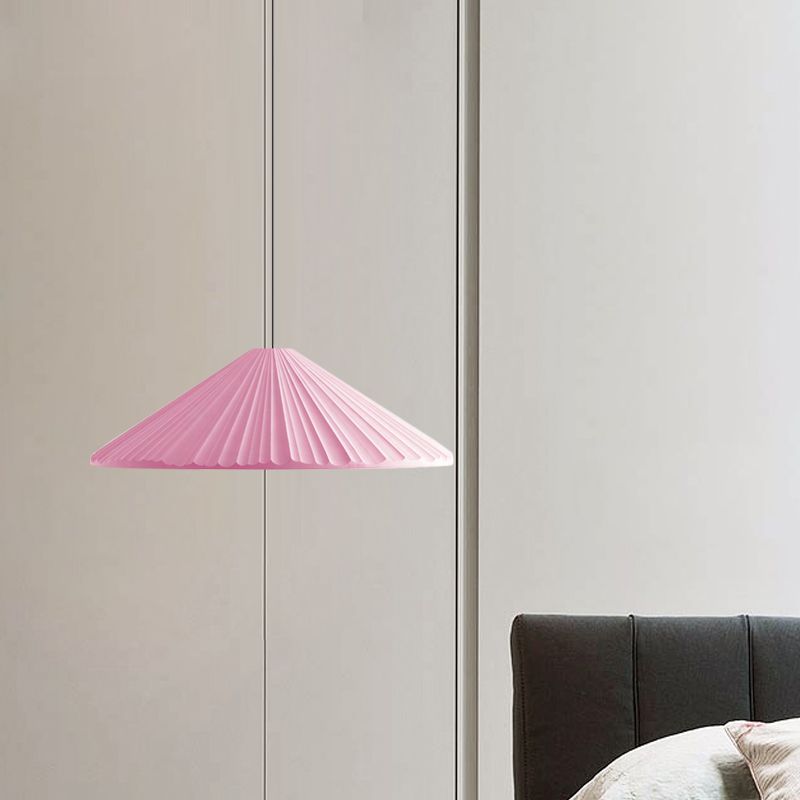 Lampada con prelievo conico a coste in resina macaron al letto singolo appeso alla luce in bianco/rosa/blu