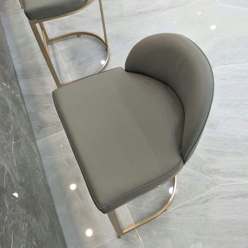 Glam Faux Leather Bar Stool Footrest Counter-height Stool for Dining Room