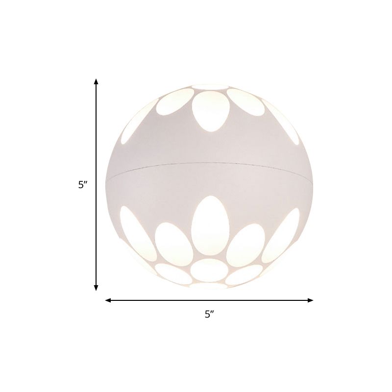 Black/White Global Shade Wall Light Sconce Contemporary LED Metallic Wall Lamp for Bedside