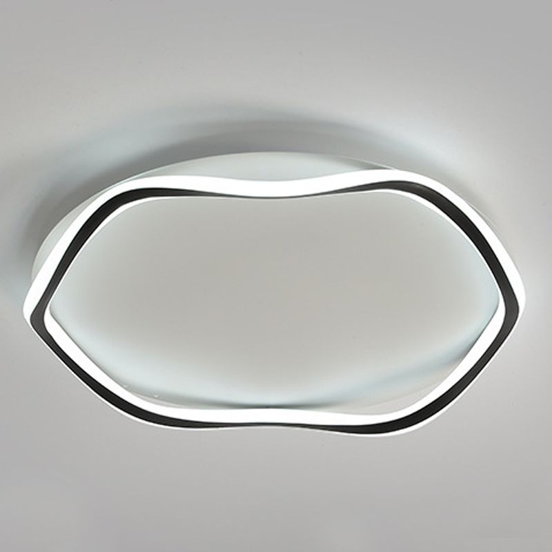 Modern Fashionable LED Linear Flush Mount Aluminium Indoor Ceiling Light with Silicone Shade