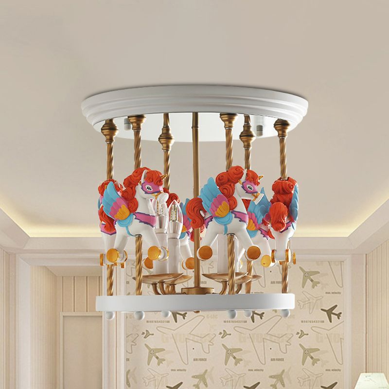 Carrousel en métal semi-rinceur anneau 4-bulbe rouge / rose / jaune monture d'éclairage à monture pour la chambre d'enfants