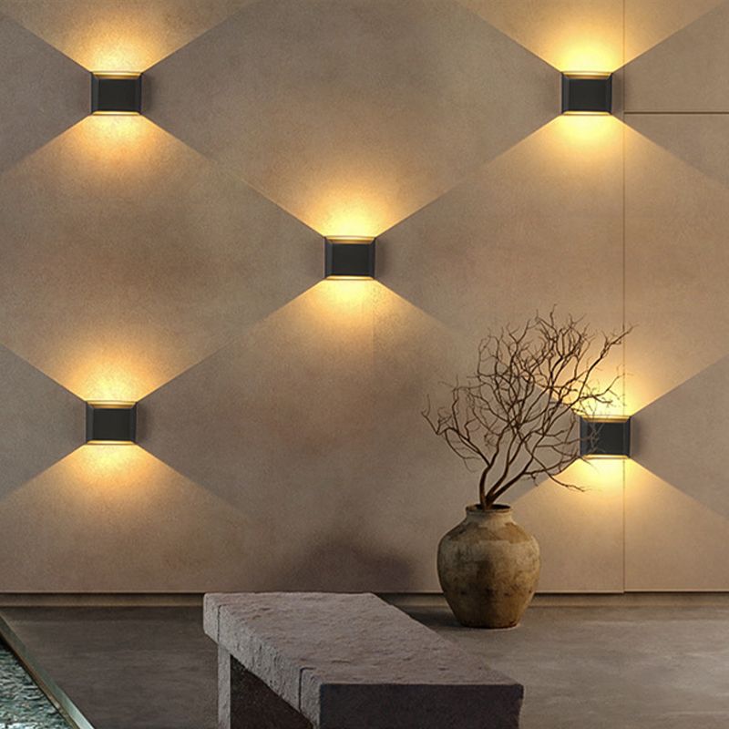 2 Lights Multi-Faceted Sconce Light Simplicity Metal Wall Mount Light