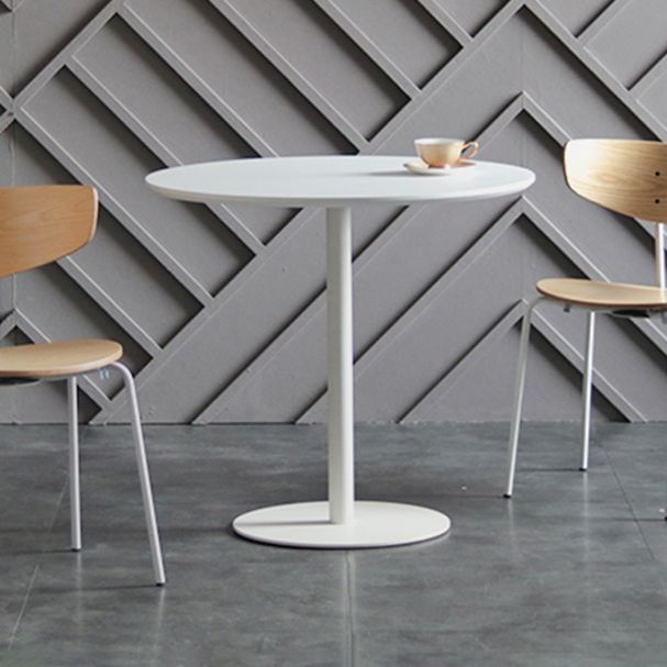 Modern Artificial Wood Table Round Dining Table with Metal Pedestal Base for Restaurant