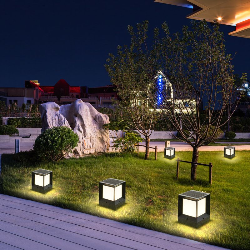 Nordic Style Aluminum Outdoor Light Rectangle Shape Solar Energy Pillar Lamp for Outdoor