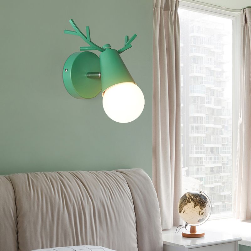 Modern Style Unique Shape Wall Sconce Metal 1 Light Sconce Lighting for Bedroom