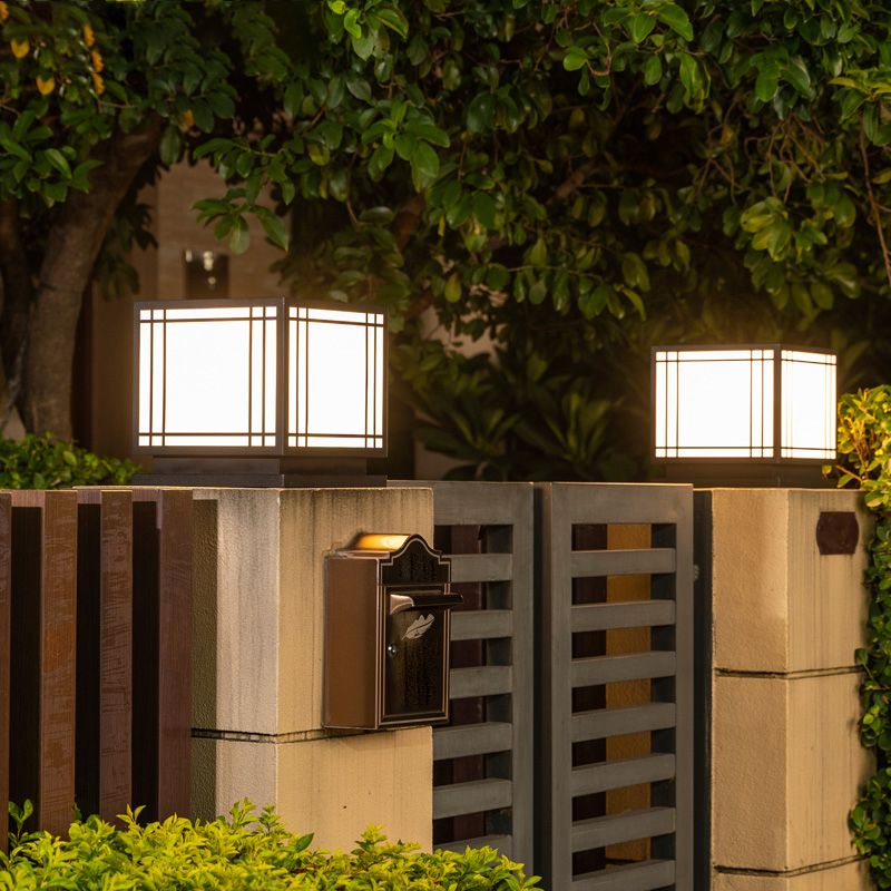 Modern Black Solar Pillar Lamp Waterproof Outdoor Light for Garden