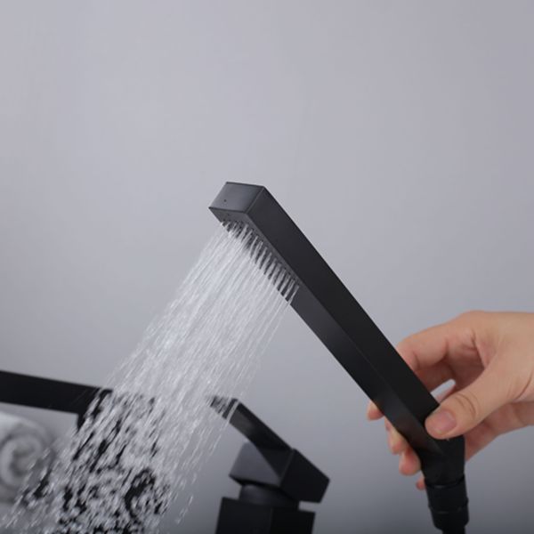 Modern Deck Mounted Metal Freestanding Tub Filler Low Arc Freestanding Faucet in Black