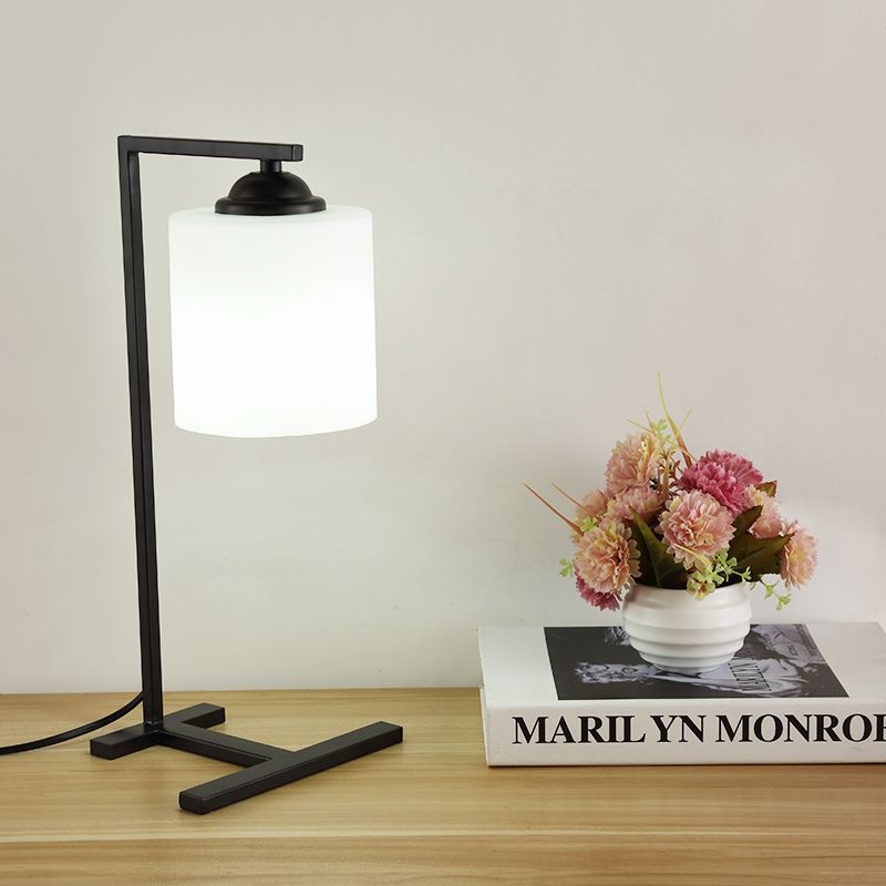 Tavolo cilindro in vetro di latte luce nordica elegante 1 luminosa studio di studio in fondo alla finitura nera
