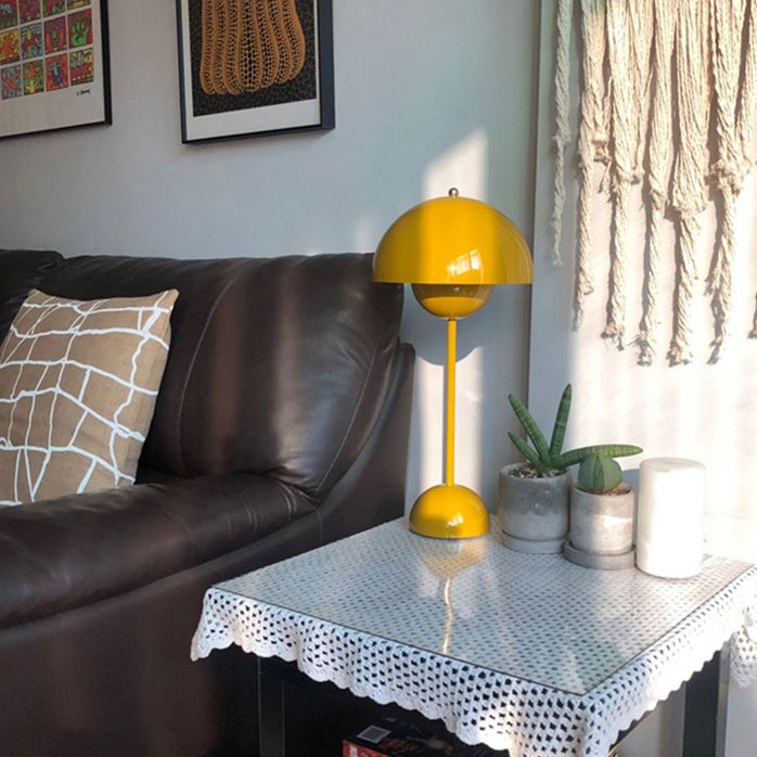 1 lampes de table de nuit à dôme léger lampe de table en métal de style moderne