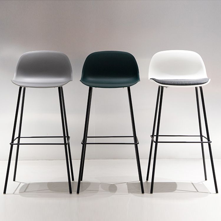 Taburete moderno sin brazos con respaldo, taburete de bar de hierro para sala de estar con Pedal