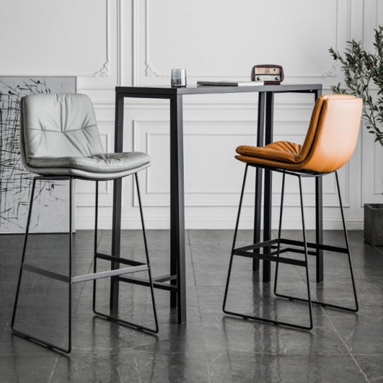 Scandinavian Low Back Coffee Shop Matte Finish Upholstered Bar Stools