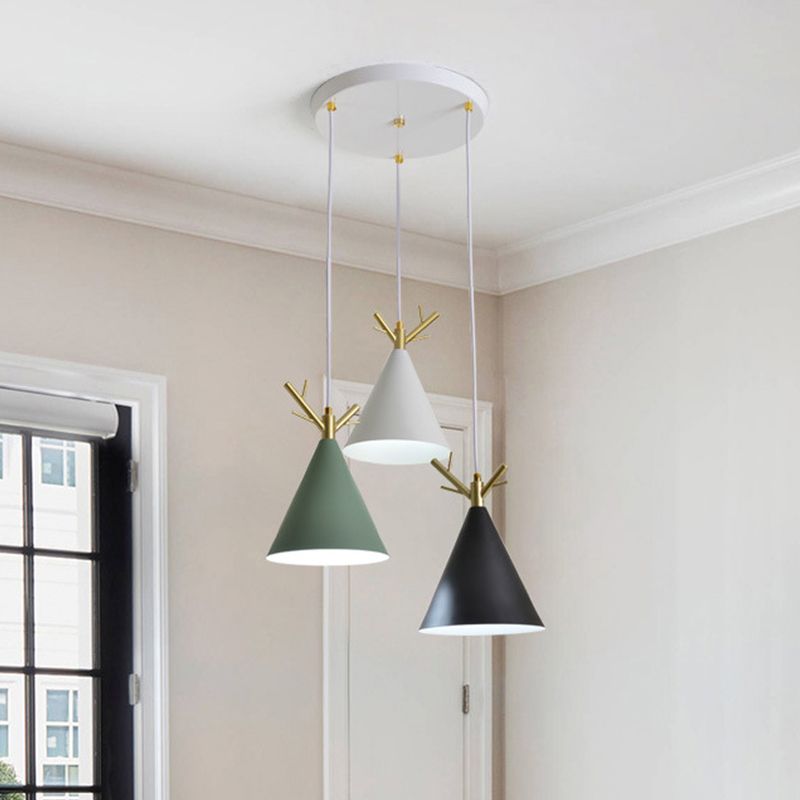 Nordic Conical Cluster Pendant Metallic 3-Head Dining Room Antler Ceiling Light with Round/Linear Canopy in White