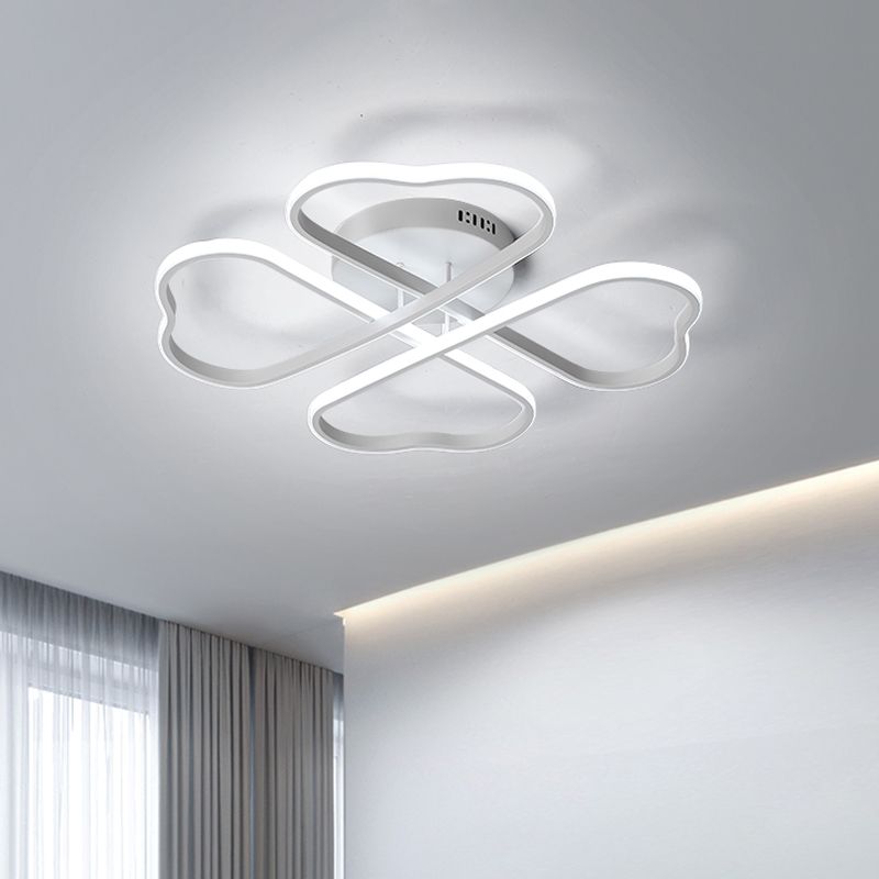 Heart Shape Acrylic Flush Mount Fixture Minimalism 18"/23"/28" W LED White Ceiling Lighting in Warm/White/3 Color Light