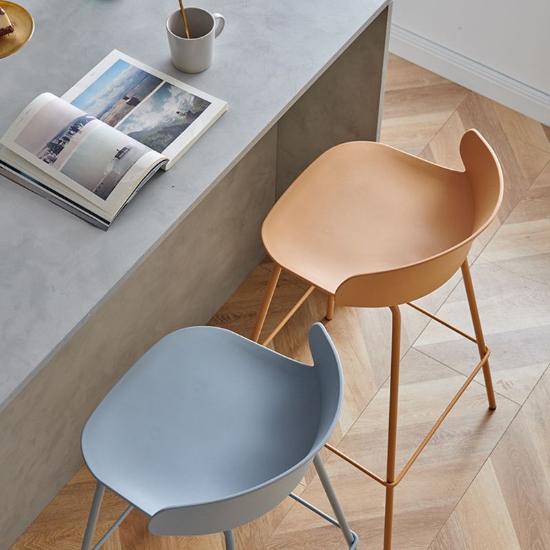Scandinavian Plastic Metal Counter Stools Low Back Indoor Bar Stools with 4 Legs
