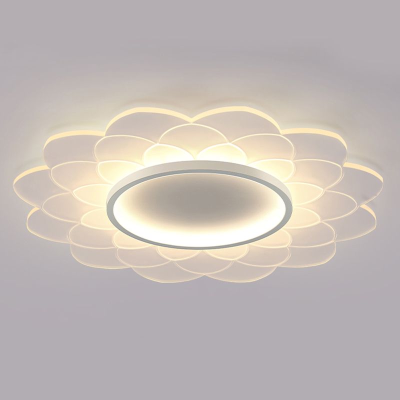 Nordic Style Ceiling Light Flower Flush Mount with Acrylic for Bedroom