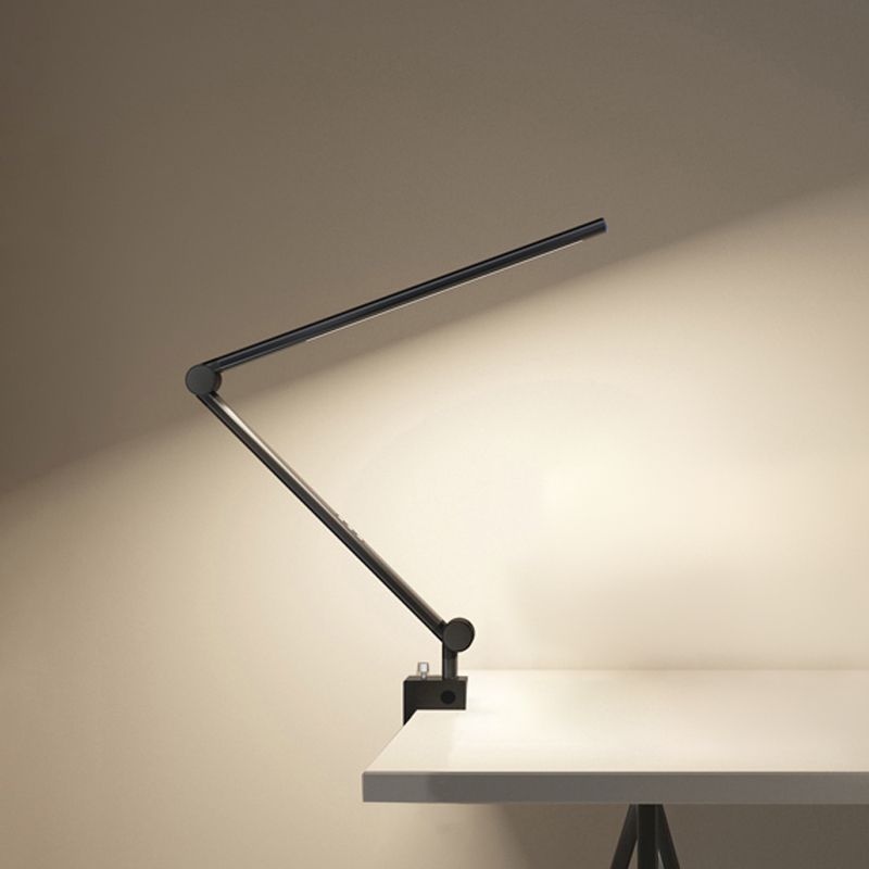 Lampade da tavolo da notte lineari in stile moderno in metallo 2 comodini leggeri in nero