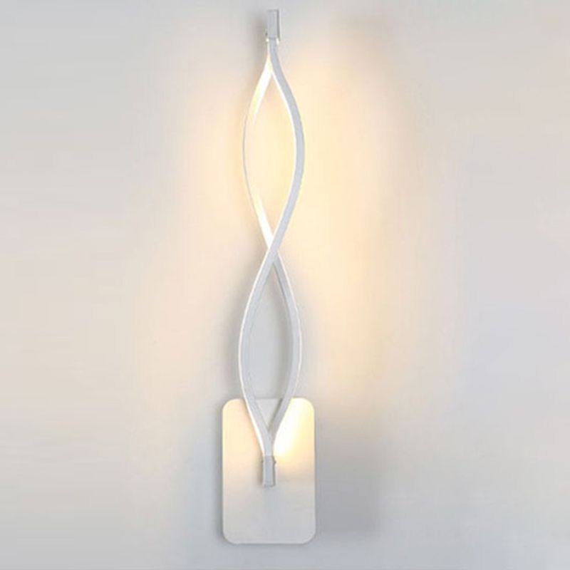 Modern Simplicity LED Linear Wall Sconce Aluminium Wall Lamp with Acrylic Shade