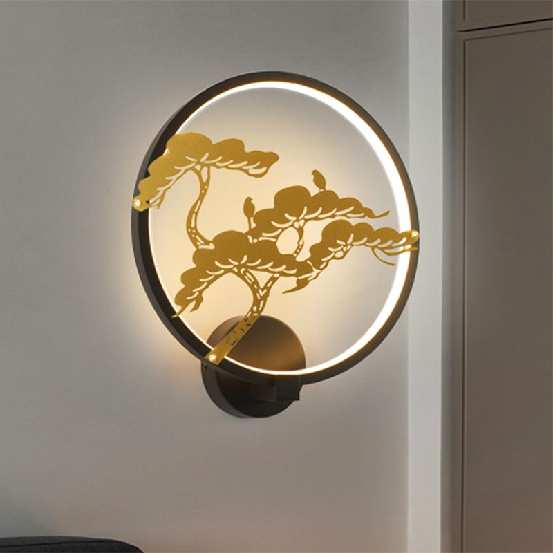 Chinese Style LED Wall Mural Lamp Metal Black/White Circular Pine Tree Patterned Wall Lighting