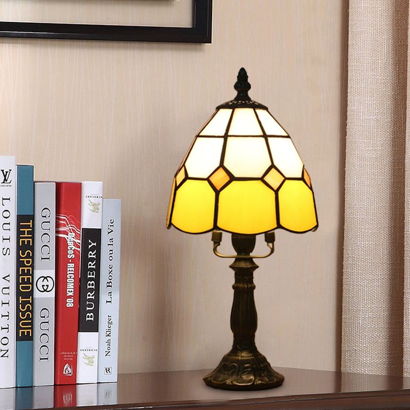 Dome Night Light Mission Stained Art Glass 1 Head Beige/Yellow/Orange Grid Patterned Nightstand Lighting for Bedroom