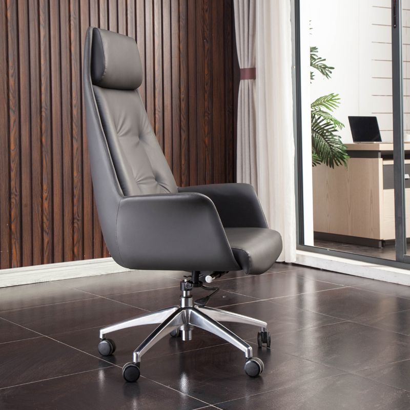 Contemporary Managers Chair Tilt Mechanism Swivel with Wheels Ergonomic Executive Chair