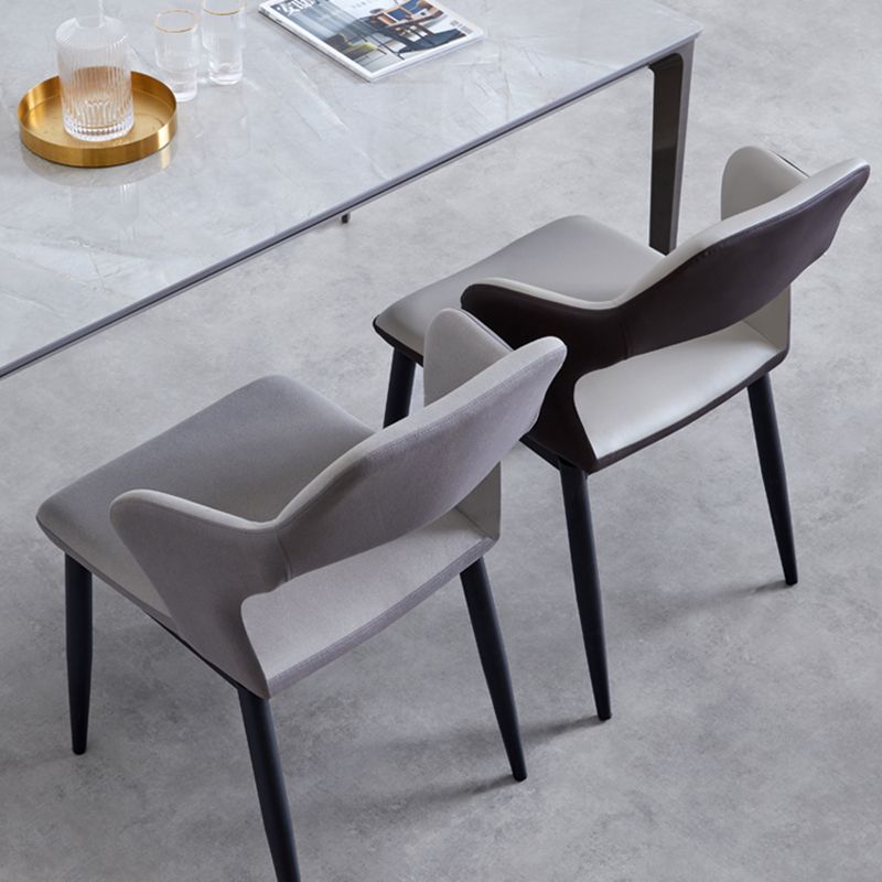 Minimalistische stijl gestoffeerde zijstoelen Open achterstoelen achterstoelen voor thuis