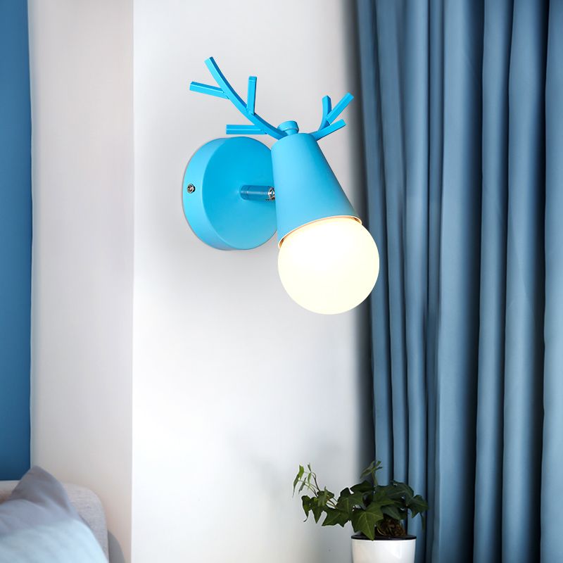 Nordic Metal Wall Light Colorful Single Light Wall Sconce for Living Room
