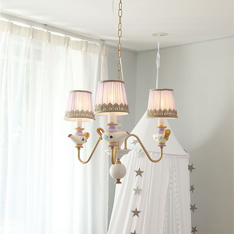 Éclairage de pendentif conique en or modernisme 3/5/6 lumières tissu pending lustre avec décor de théâtre