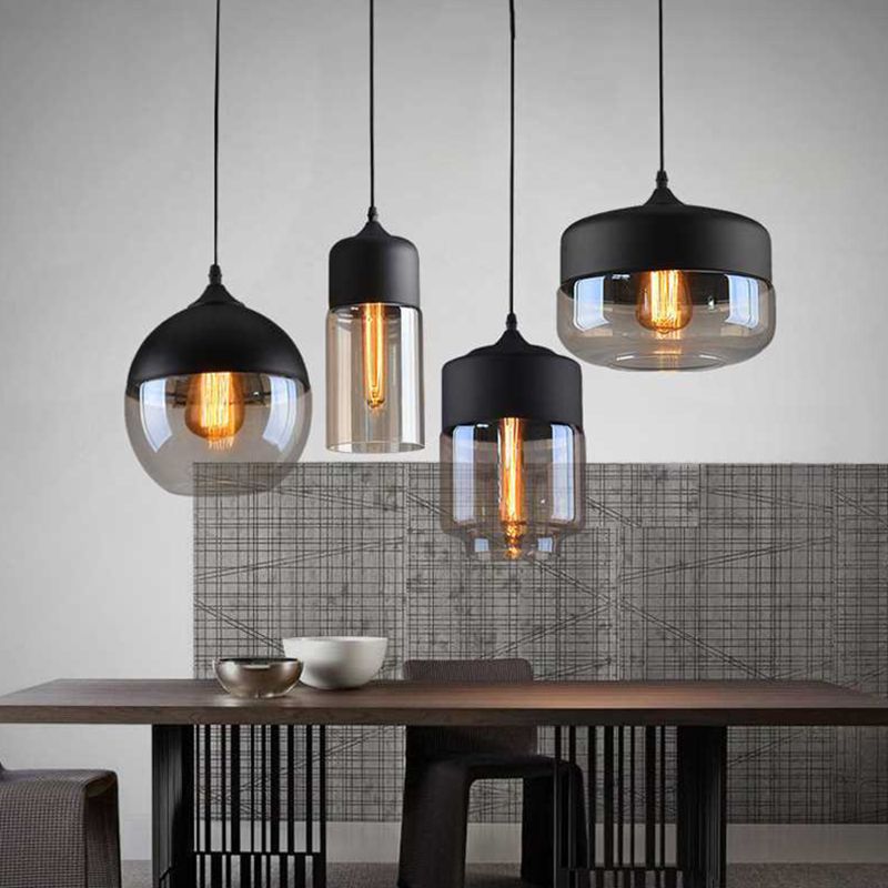 Lumière suspendue géométrique à 1 lumière dans le pendentif en fer forgé industriel de style vintage avec une teinte en verre