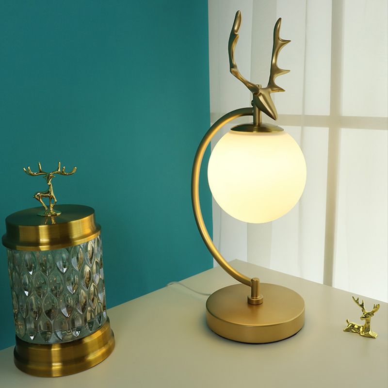 Lampada da lettura globo Cartoon vetro bianco 1 luce nero/oro con design cervo per camera da letto