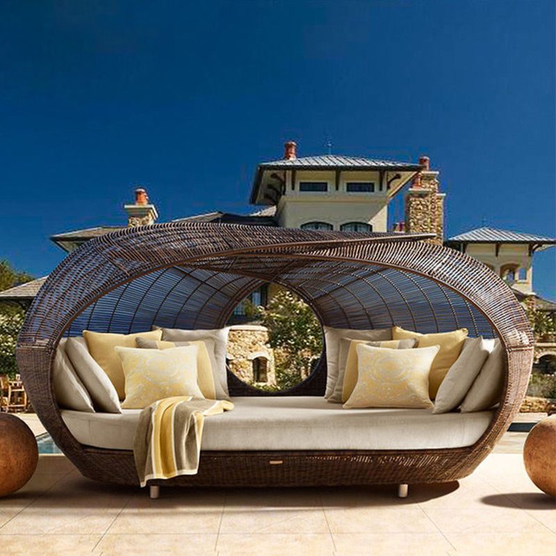 Wicker Tropical Patio Daybed Stain Resistant Outdoor Patio Sofa