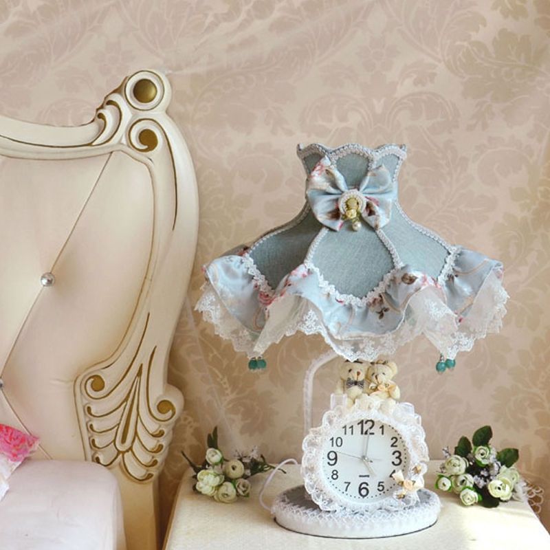 Vestido de princesa Mesa nocturna de tela para niños 1 lámpara de noche de sala de estar de bombilla en Aqua con reloj