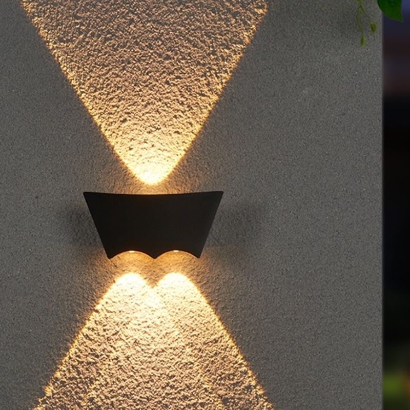 Modern Minimalist Style Up and Down LED Wall Sconce Metal Sconce Light Fixtures for Outside Wall