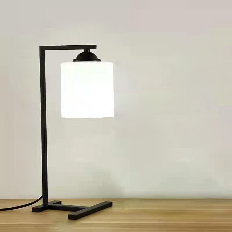 Lumo cilindrico di vetro opalino Luce minimalista a 1 luci nere lampada da comodino