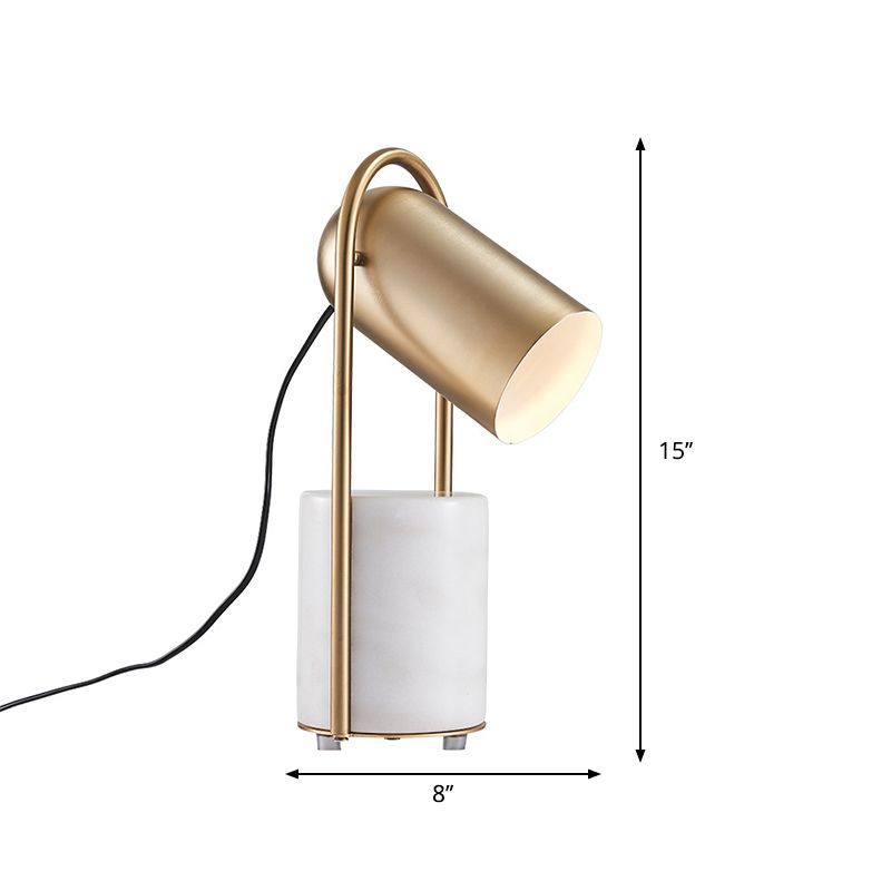 Lampada da comodino di design in ottone a 1 luce con supporto da tavolo a cloche in metallo con piedistallo in marmo bianco