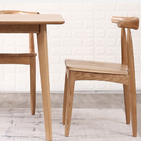 Minimalist Style Dining Table with Fixed Solid Wood Dining Table and Chairs