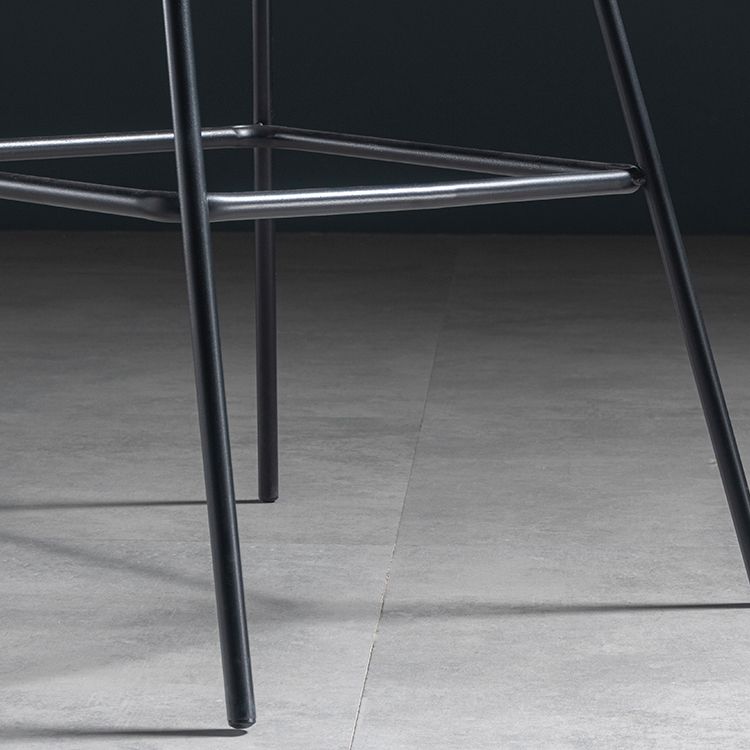 Taburete de bar con respaldo bajo de hierro industrial, taburete alto para interiores simple con asiento de cuero