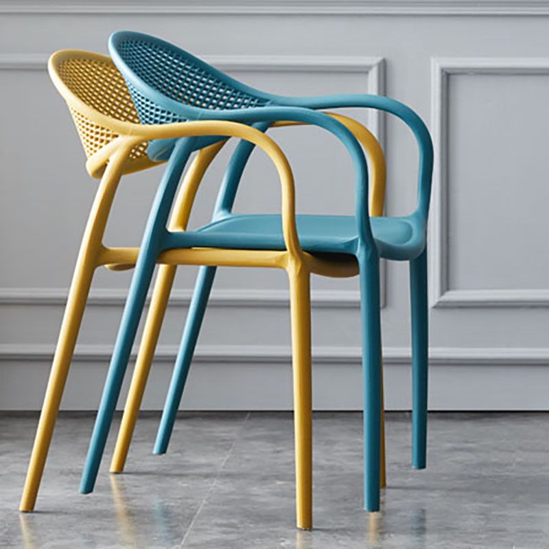 Silla apilable moderna que cena el sillón con las piernas plásticas para la cocina