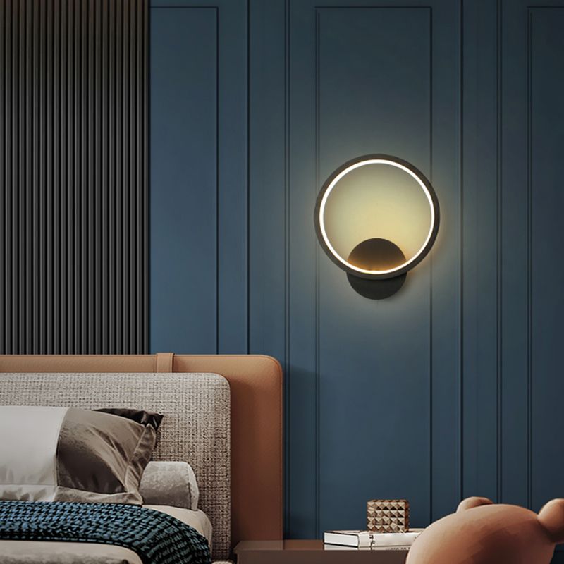 Linear Shape Metal Wall Light Modern Style Single Light Wall Mount Lighting