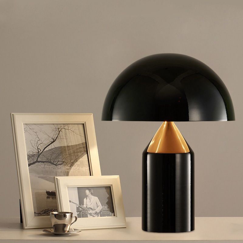Dome Tavola in metallo Luce post-moderna 2 lampadina nera Lampada per soggiorno