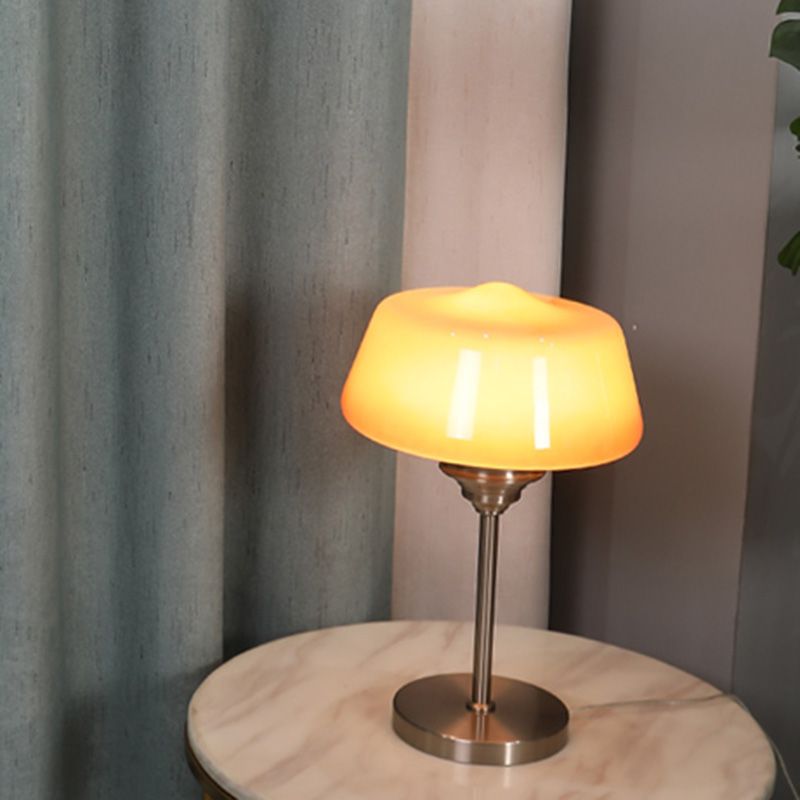 Empire Shade Table Table Lampe nordique Satin Amber Verre 1 Head Living Room Table Light
