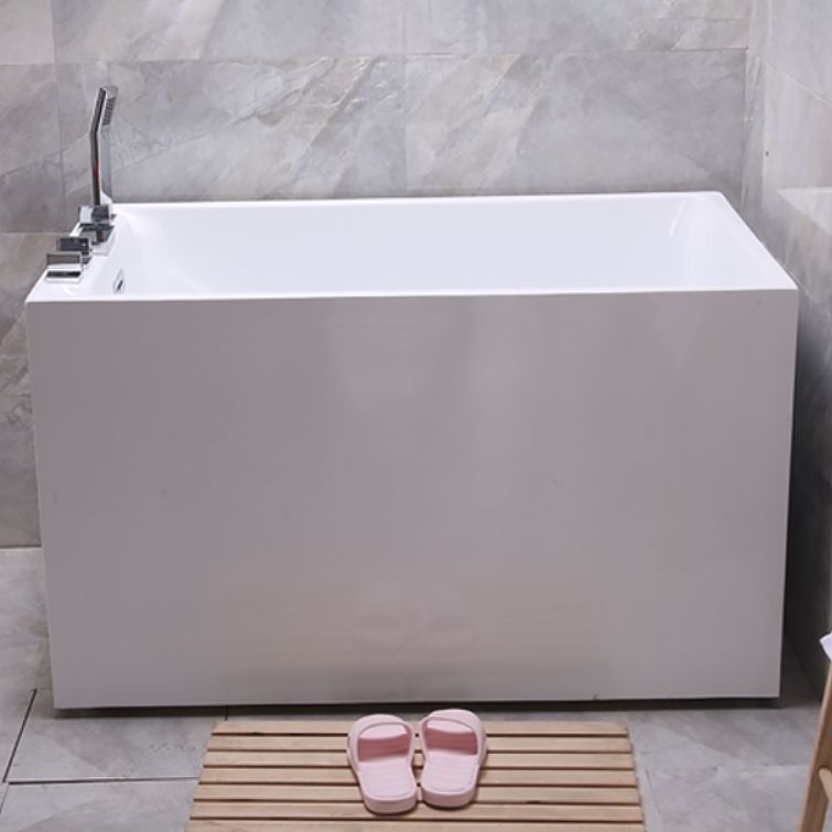 White Modern Bathtub Freestanding Acrylic Soaking Rectangular Bath