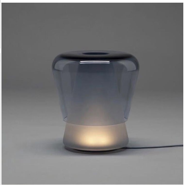 Nordic Creative Conical Tischlampe Glass Ein-Bulb-Schlafzimmer Nachtlicht