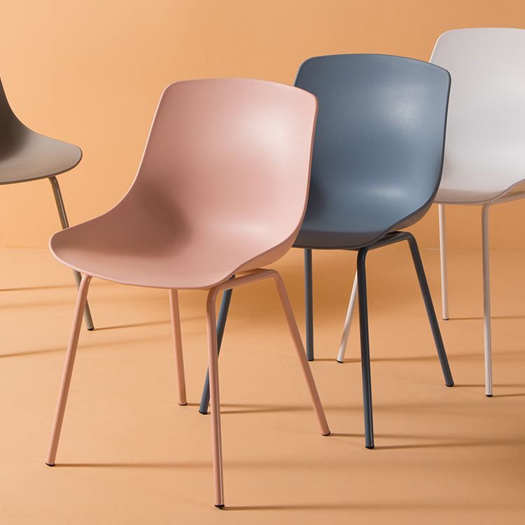 Sillas de comedor de estilo moderno, sillas laterales sin brazos con patas de metal
