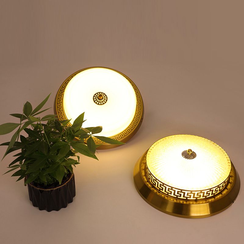 Modern Metal Ceiling Light Circle Shape LED Flush Mount with Glass Shade for Living Room