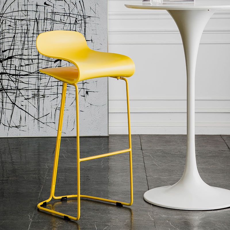 Modern Living Room Footrest Stool Matte Finish Plastic Barstool