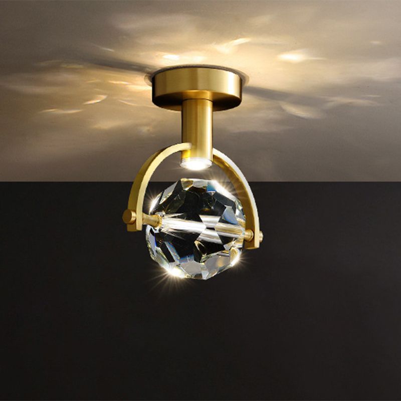 Hexaedro biselado/bola de cristal transparente Semi Flush Flush Led Techo Luz montado en latón en latón