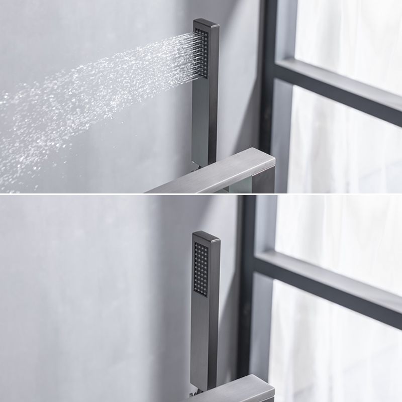 Floor Mounted Metal Freestanding Tub Filler Swivel Freestanding Faucet